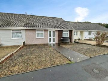 2 bedroom bungalow for sale