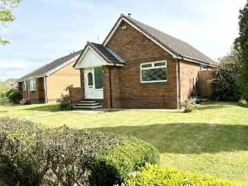 2 bedroom bungalow for sale