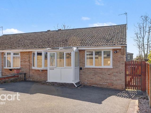 2 bedroom bungalow for sale