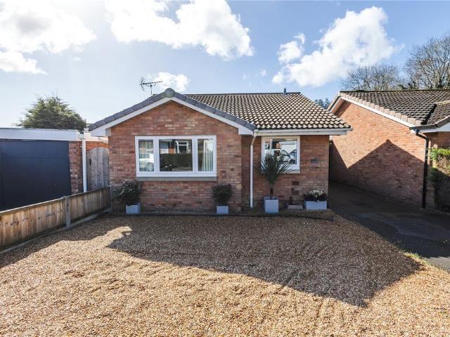2 bedroom bungalow for sale