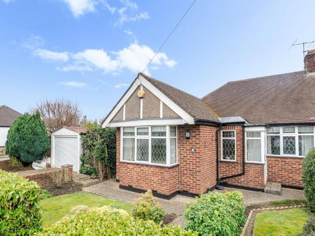 2 bedroom bungalow for sale