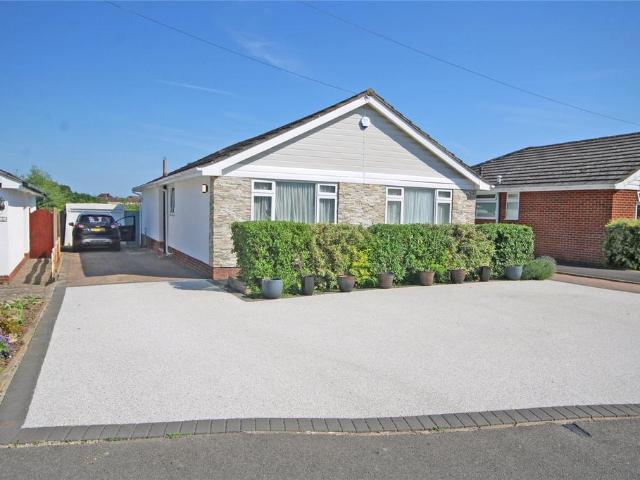 2 bedroom bungalow for sale