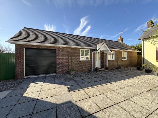 2 bedroom bungalow for sale