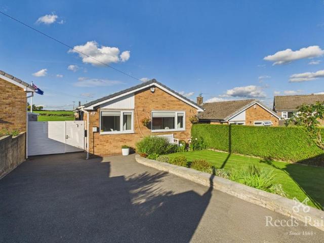 2 bedroom bungalow for sale