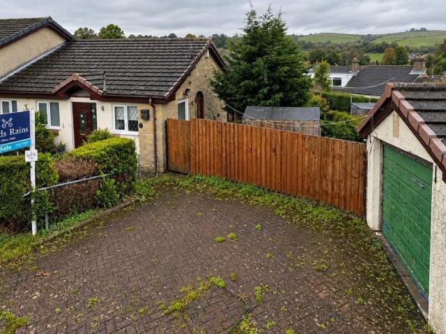 2 bedroom bungalow for sale