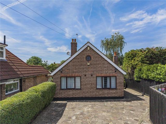 2 bedroom bungalow for sale