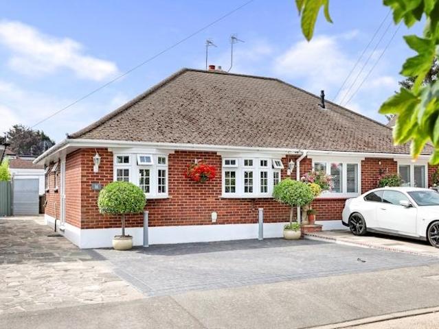 2 bedroom bungalow for sale