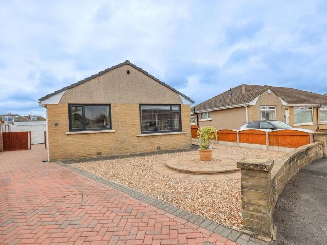 2 bedroom bungalow for sale