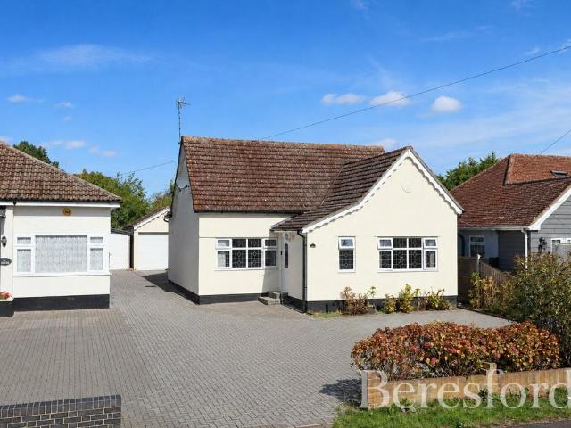 2 bedroom bungalow for sale