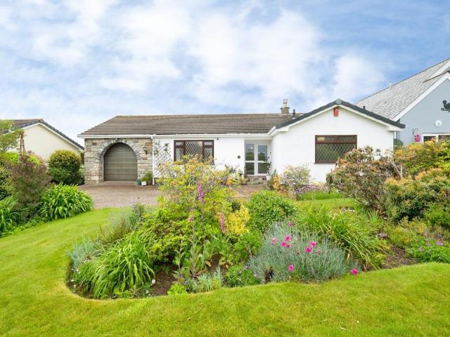 2 bedroom bungalow for sale