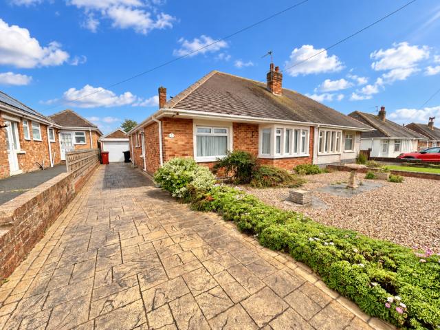 2 bedroom bungalow for sale