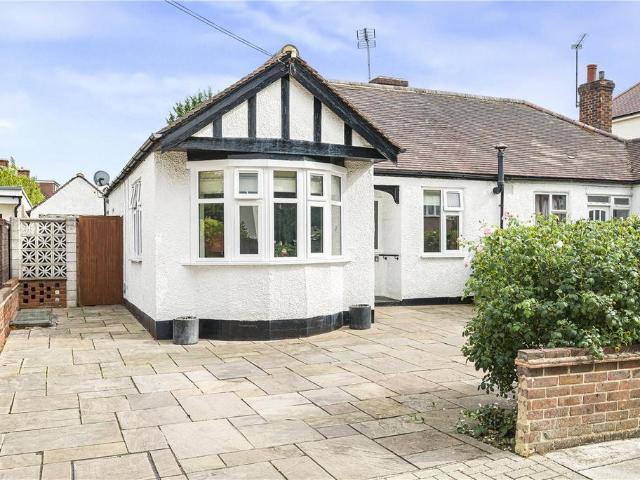 2 bedroom bungalow for sale