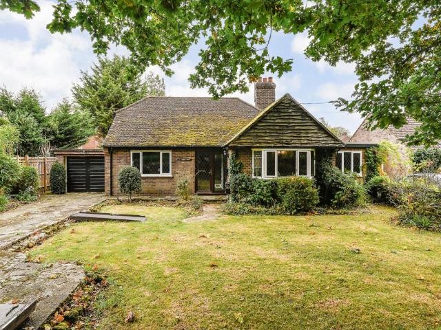 2 bedroom bungalow for sale