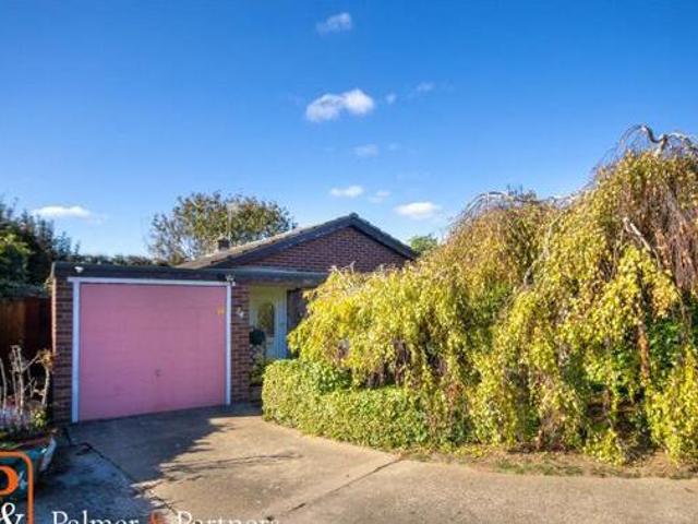 2 Bedroom Bungalow For Sale In Colchester, Essex
