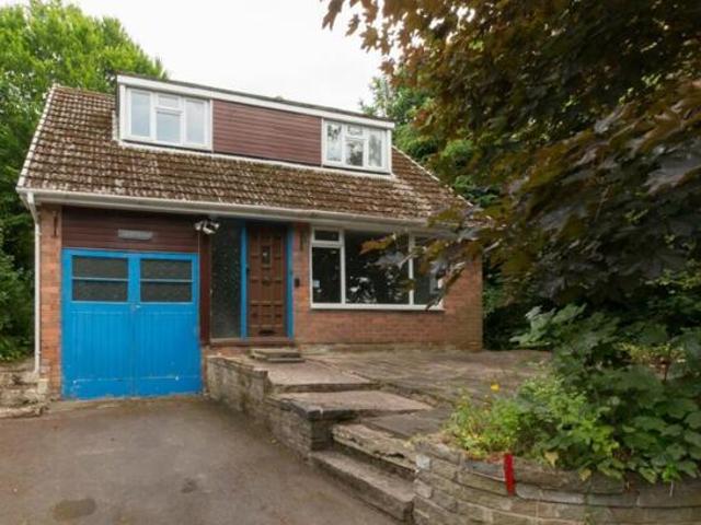 2 Bedroom Bungalow For Sale In Congleton, Cheshire