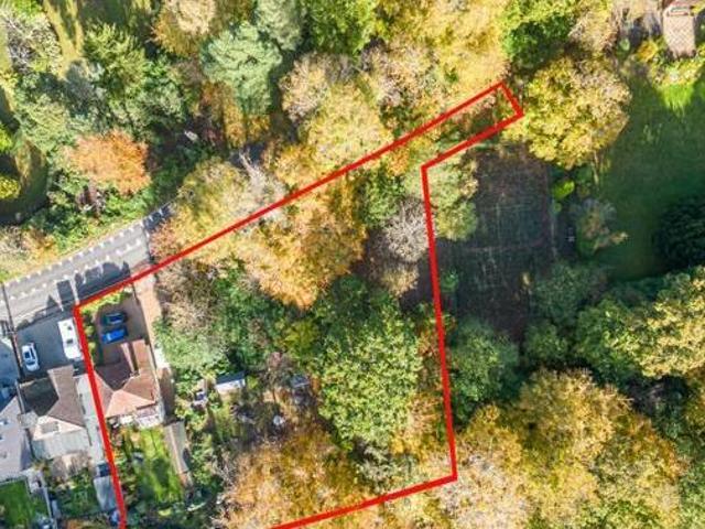 2 Bedroom Bungalow For Sale In Camberley, Surrey
