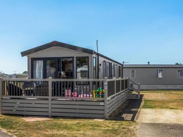 2 Bedroom Bungalow For Sale In Chichester, West Sussex