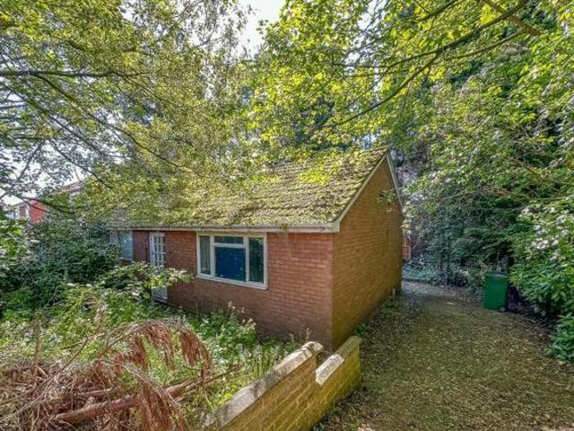 2 Bedroom Bungalow For Sale In Brierley Hill, West Midlands