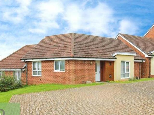 2 Bedroom Bungalow For Sale In Bromsgrove, Worcestershire