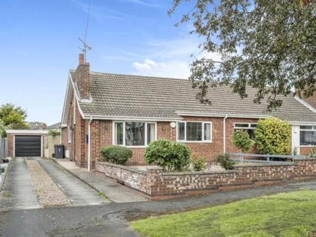 2 Bedroom Bungalow For Sale In Doncaster, South Yorkshire