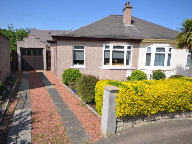 2 Bedroom Bungalow To Let in Edinburgh, EH7