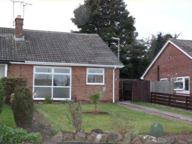 2 Bedroom Bungalow To Let in Leeds, LS17