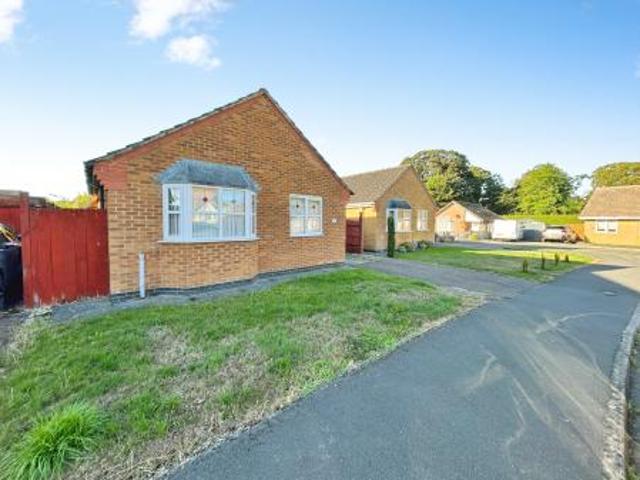 2 bedroom Bungalow To Let