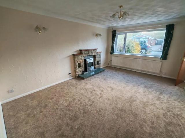 2 bedroom bungalow to rent