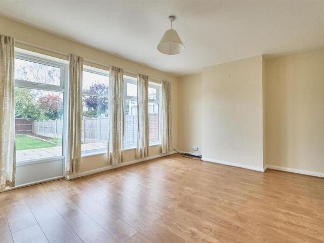 2 bedroom bungalow to rent
