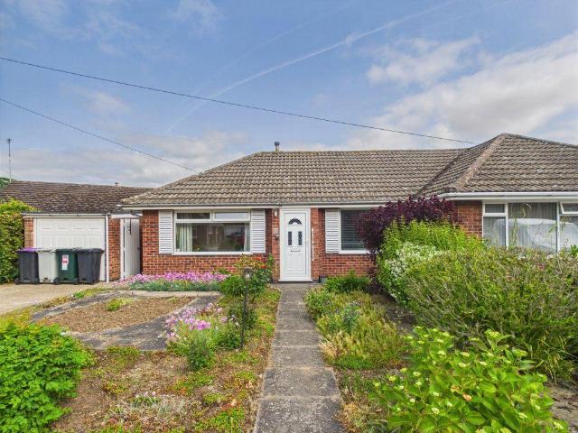 2 bedroom bungalow to rent