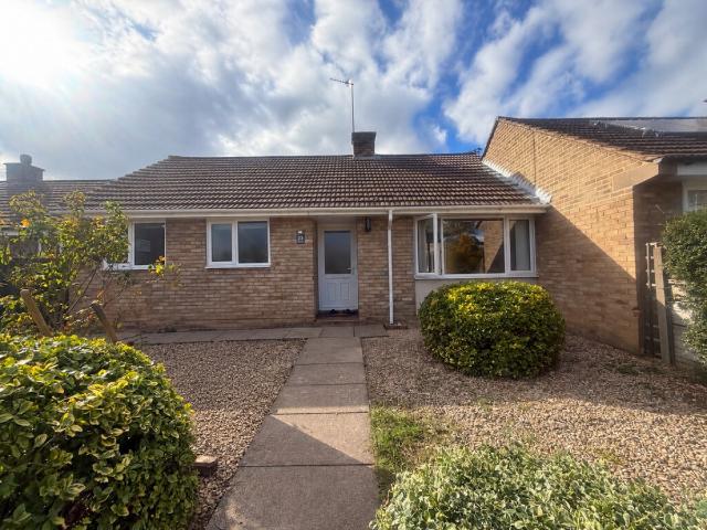 2 bedroom Bungalow To Rent
