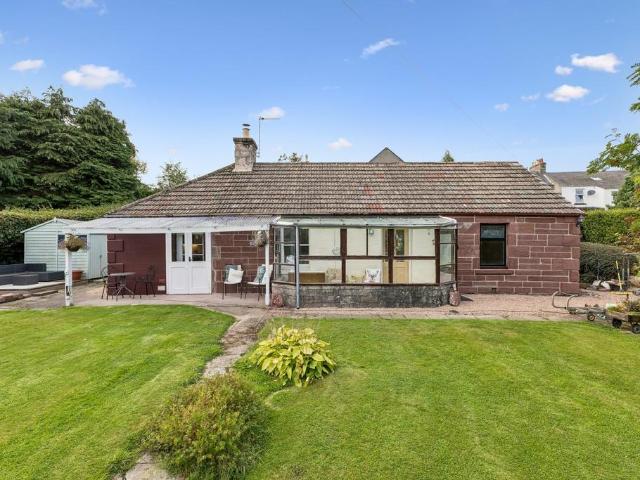 2 bedroom bungalow to rent