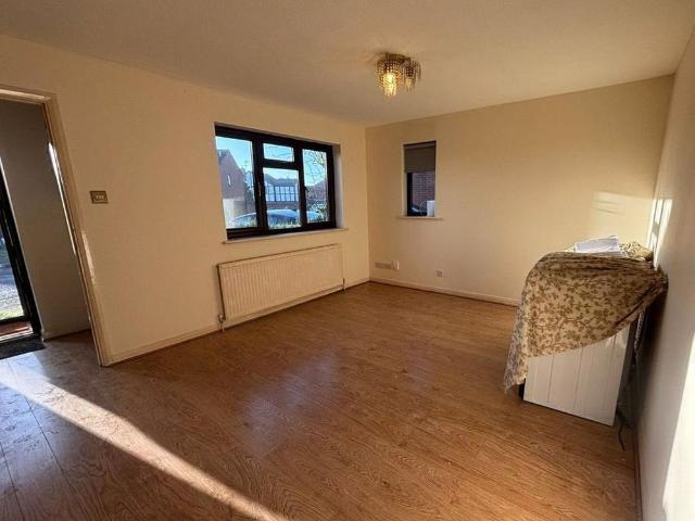 2 bedroom bungalow to rent