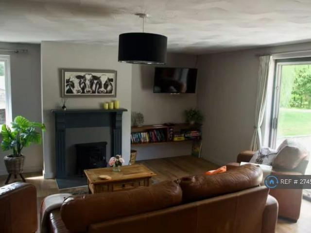 2 bedroom bungalow to rent