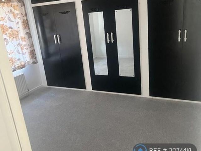 2 bedroom bungalow to rent