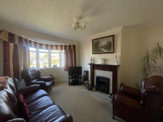 2 bedroom bungalow to rent