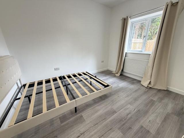 2 bedroom bungalow to rent