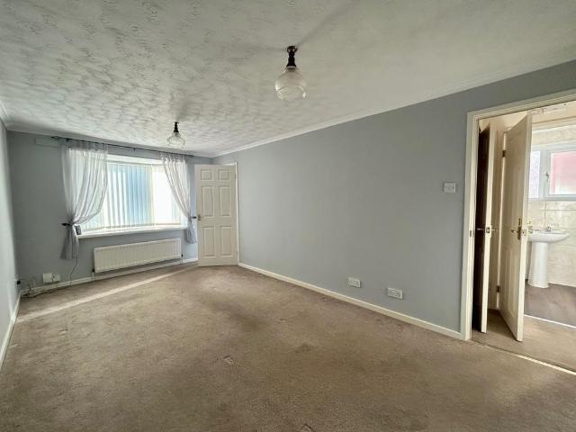 2 bedroom bungalow to rent
