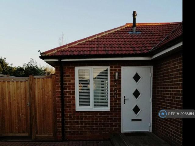2 bedroom bungalow to rent