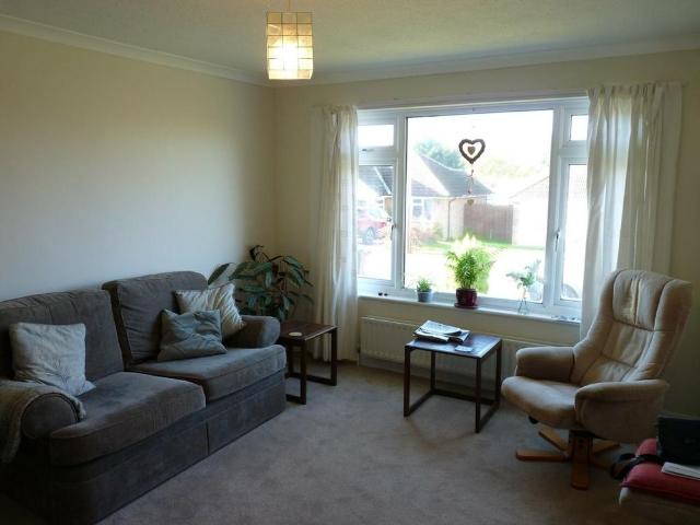 2 bedroom bungalow to rent