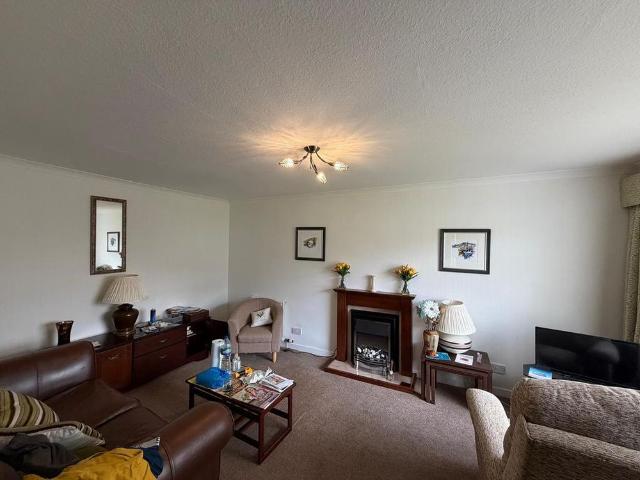 2 bedroom bungalow to rent