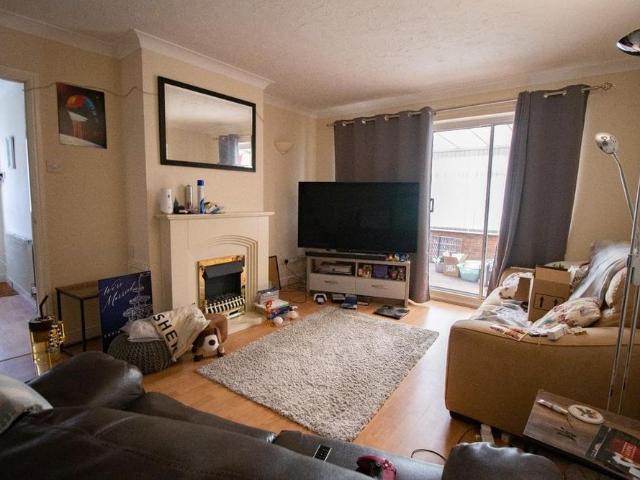 2 bedroom bungalow to rent