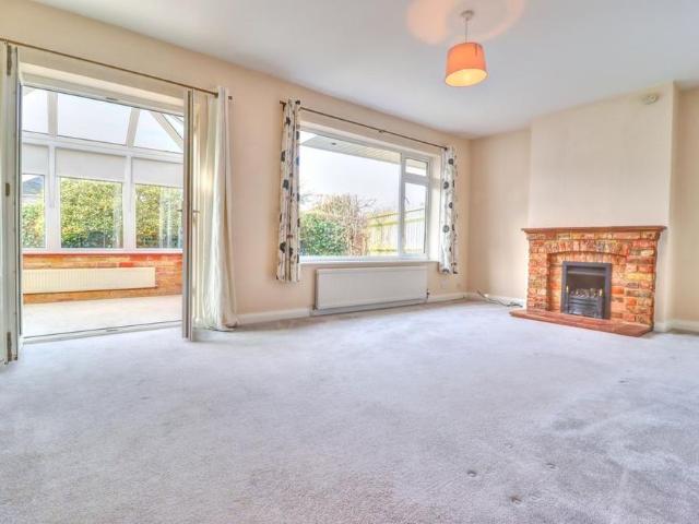 2 bedroom bungalow to rent