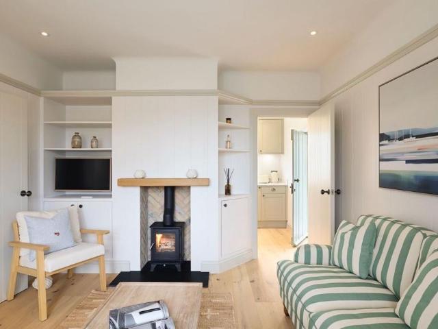 2 bedroom bungalow to rent