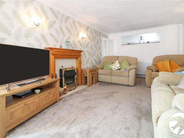 2 bedroom bungalow to rent