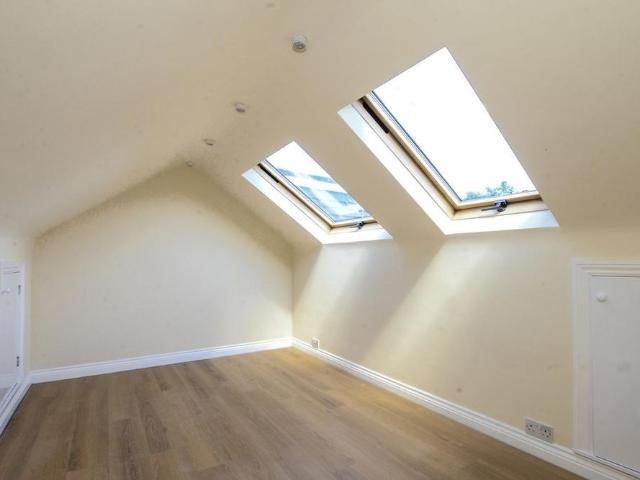 2 bedroom bungalow to rent
