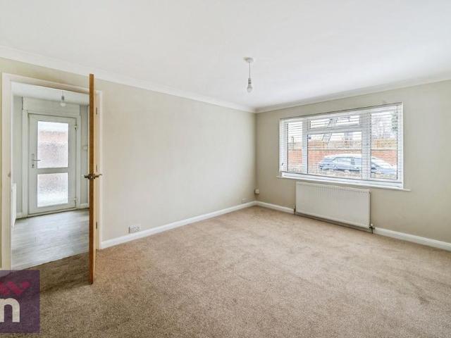 2 bedroom bungalow to rent