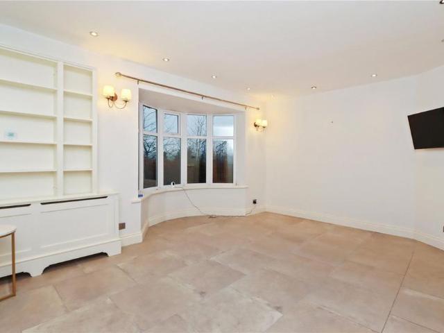 2 bedroom bungalow to rent