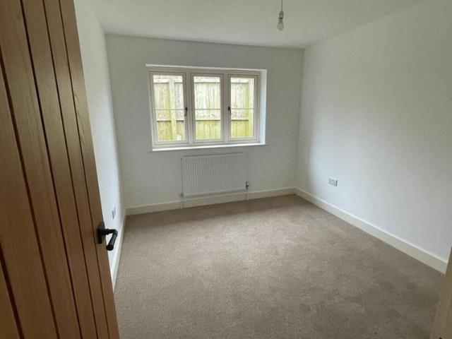 2 bedroom bungalow to rent