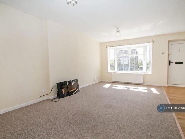 2 bedroom bungalow to rent
